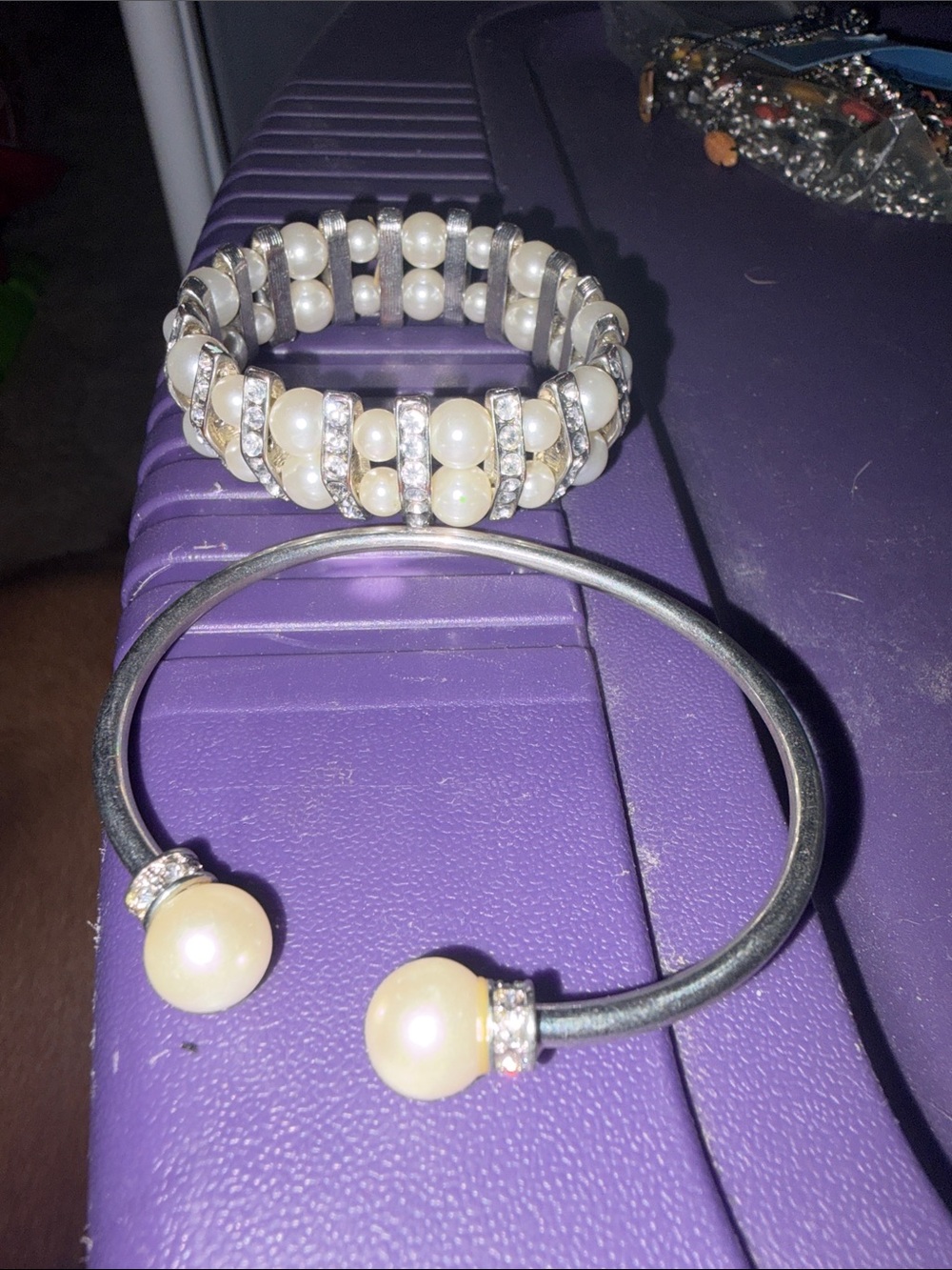 2 pearl bracelets